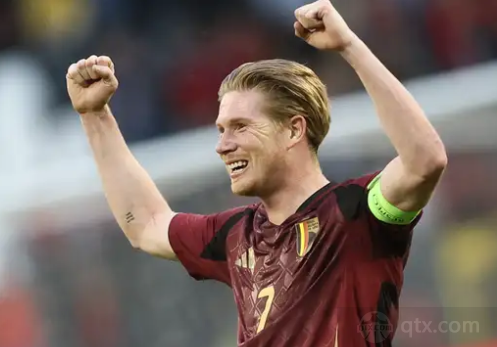 西汉姆签下拉齐奥前锋卡斯特利亚诺斯，队史第10位阿根廷球员