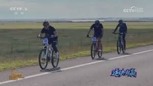 门德斯：不知道为啥有这么多关于亚马尔的噪音，我们都年轻过